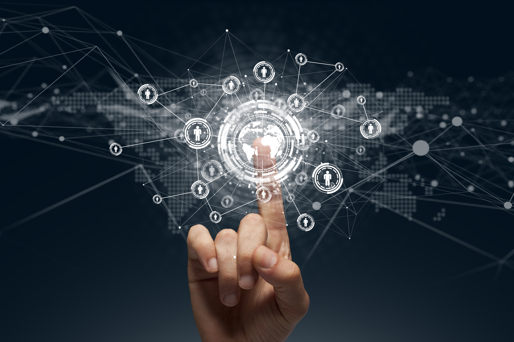 Visualización estratégica de una red global de talento industrial que conecta hubs internacionales en Latinoamérica y Europa con el sector de ingeniería en España.